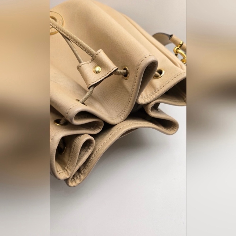 Authentic Cream Celine Bucket Bag - Picture 5 of 14